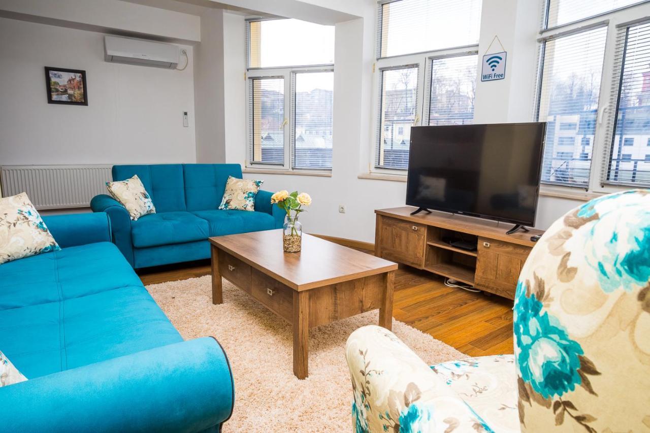 Old City Square Apartment Lovetch Extérieur photo