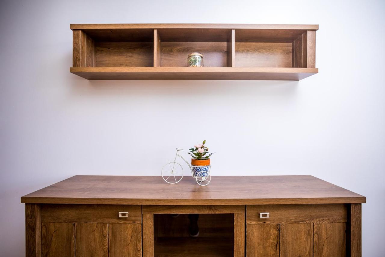 Old City Square Apartment Lovetch Extérieur photo